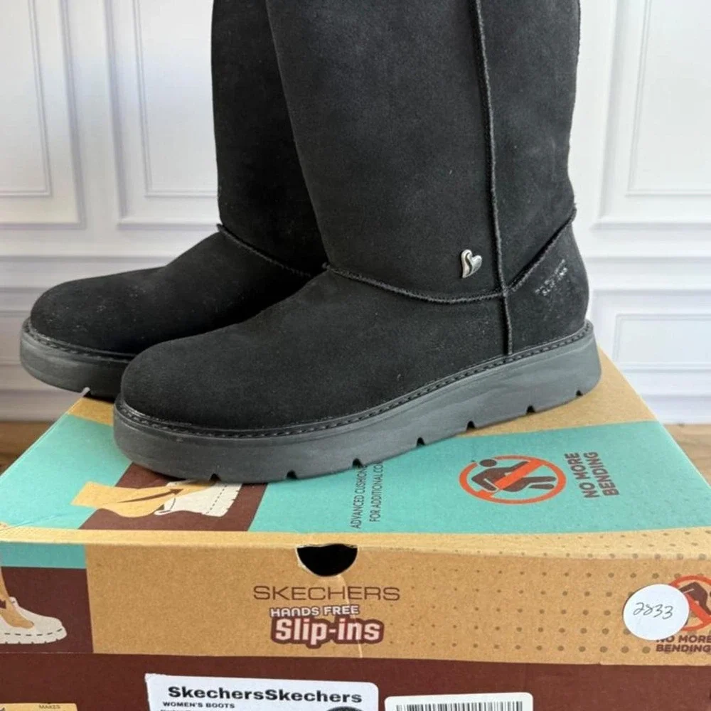 Skechers women's black boots, Size US 9